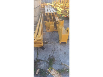 Toranjski kran LIEBHERR