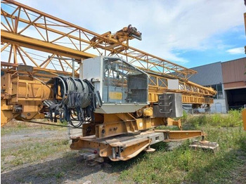 Toranjski kran LIEBHERR