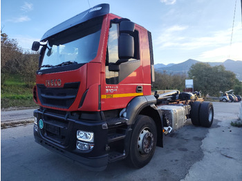 Kamion sa hidrauličnom kukom IVECO Stralis
