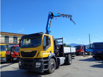 Kamion sa dizalicom IVECO Stralis