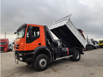 Kamion sa dizalicom IVECO Trakker