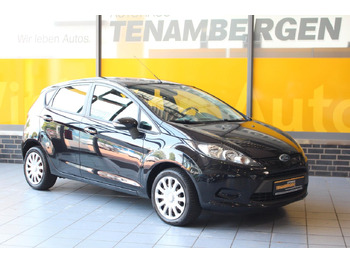 Automobil FORD