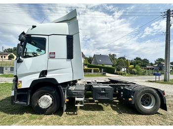 Tegljač Renault T460: slika 2