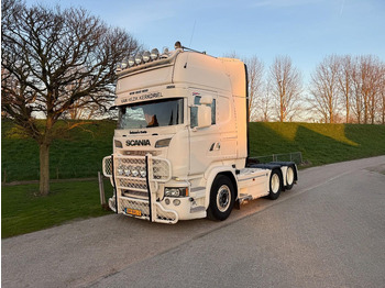 Tegljač SCANIA R 520