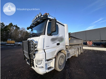 Kamion sa hidrauličnom kukom MERCEDES-BENZ Arocs 3251