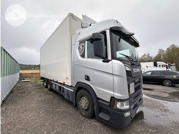 Kamion sa zatvorenim sandukom SCANIA R 520