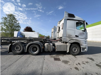 Tegljač Mercedes-Benz Actros 2545: slika 4