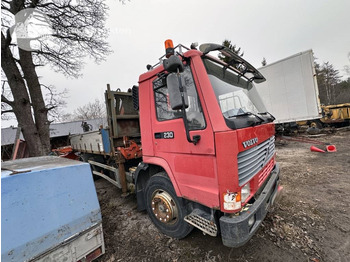 Kamion sa dizalicom VOLVO FL7