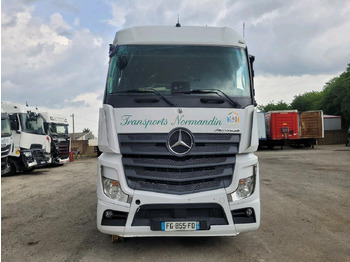 Tegljač MERCEDES-BENZ Actros 1845