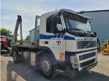 Kamion za utovaranje kontejnera VOLVO FM 300