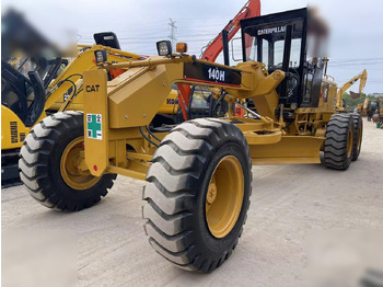 Grejder CATERPILLAR 140H: slika 2