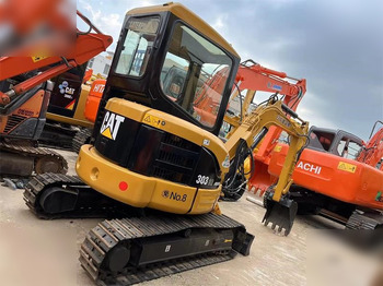 Mini bager CATERPILLAR 303