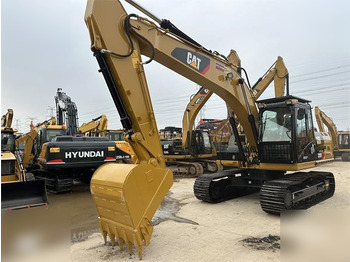 Bager guseničar CATERPILLAR 320D2