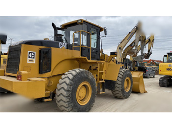 Utovarivač točkaš CATERPILLAR 966G