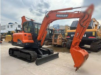 Bager guseničar DOOSAN DX60-9C
