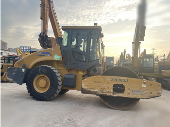 Valjak XCMG XS143J