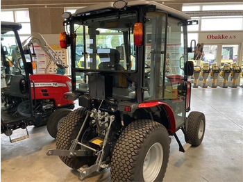 Komunalni traktor Massey Ferguson 1740 HC: slika 3