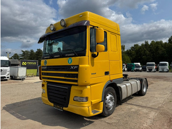 Tegljač DAF XF 105 460