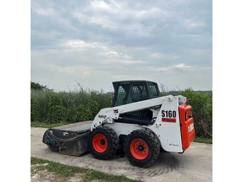 Utovarivač točkaš BOBCAT S185