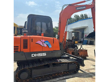 Bager guseničar DOOSAN DH55