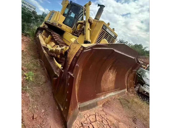 Buldožer KOMATSU