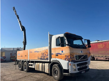 Kamion sa tovarnim sandukom VOLVO FH12