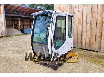 Kabina LIEBHERR
