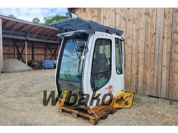 Kabina LIEBHERR