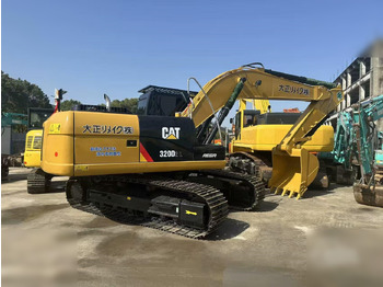 Bager guseničar KOMATSU PC300-7: slika 2