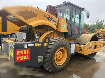 Valjak XCMG XS223J