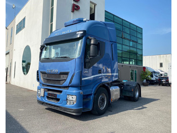 Tegljač IVECO