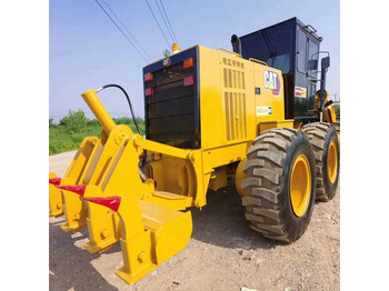 Grejder CATERPILLAR 140K