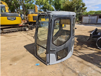 Kabina KOMATSU