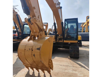 Građevinska mašina CATERPILLAR 320GC
