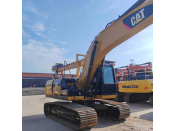 Bager guseničar CATERPILLAR 320D2