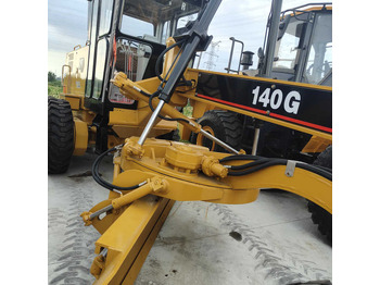 Grejder CATERPILLAR 140H