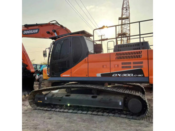 Bager guseničar DOOSAN DX300