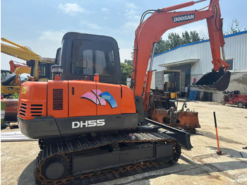 Bager guseničar DOOSAN DH55