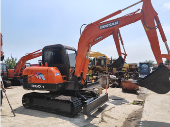 Bager guseničar DOOSAN DH60-7
