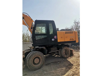 Bager točkaš HYUNDAI R210