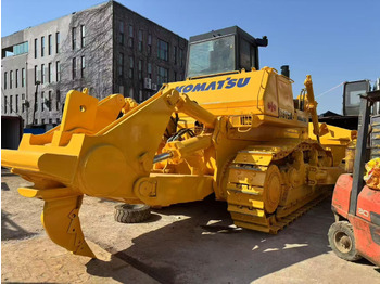 Buldožer KOMATSU