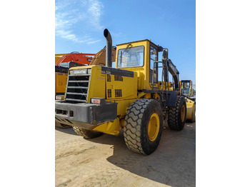 Utovarivač točkaš KOMATSU WA320