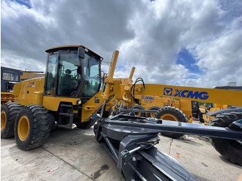 Grejder XCMG GR1803
