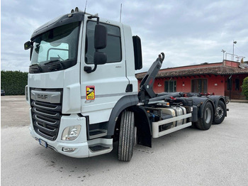 Kamion sa hidrauličnom kukom DAF CF 480