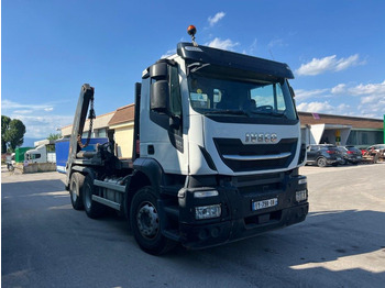Kamion sa hidrauličnom kukom IVECO Stralis 460