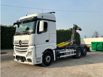 Kamion sa hidrauličnom kukom MERCEDES-BENZ Actros