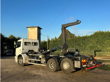 Kamion sa hidrauličnom kukom MERCEDES-BENZ MERCEDES 2533 SCARRABILE: slika 4