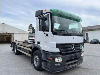 Kamion sa hidrauličnom kukom MERCEDES-BENZ Actros 25 41 | Retarder | Kupplung | Differenzial | Liftachse: slika 2 Kamion sa hidrauličnom kukom MERCEDES-BENZ Actros 25 41 | Retarder | Kupplung | Differenzial | Liftachse: slika 2