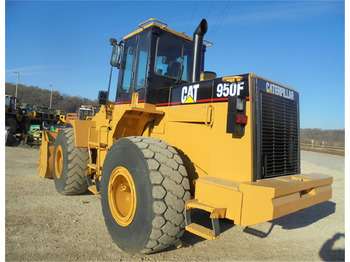Mini utovarivač CATERPILLAR