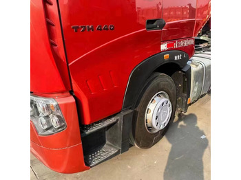 Tegljač SINOTRUK HOWO 440 CLICK HERE FOR DISCOUNT: slika 3